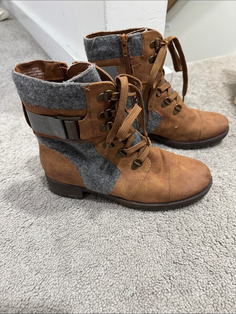 Women’s Lace-Up Ankle Boots in Brown and Gray